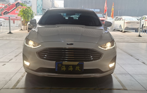 蒙迪欧升级激光大灯 远光炮