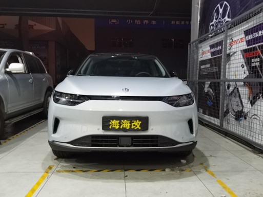 零跑c11升级双光矩阵 远光炮