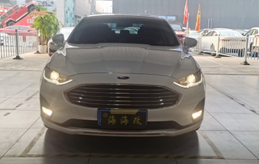 蒙迪欧升级激光大灯 远光炮